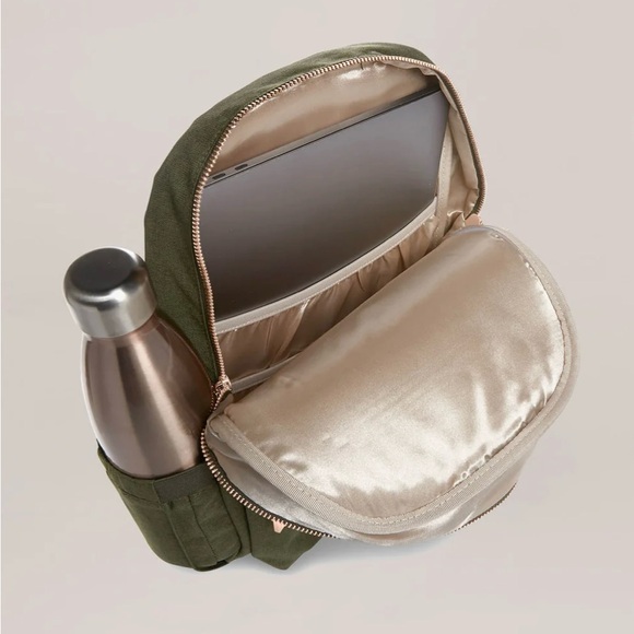 NWT JuJuBe MIDI Backpack in -OLIVE CHROMATICS - Picture 7 of 9